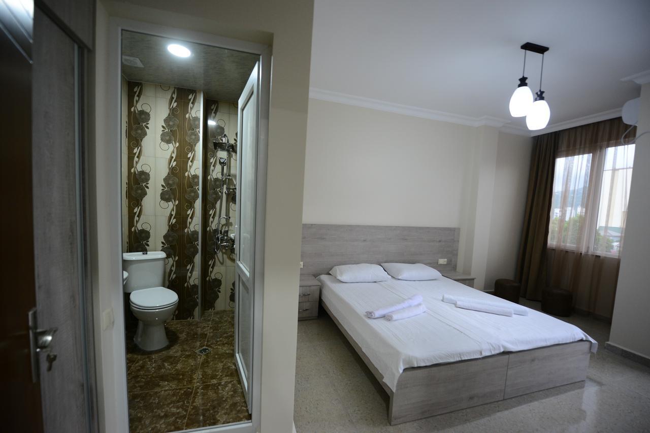 Family Hotel Batumi Eksteriør bilde