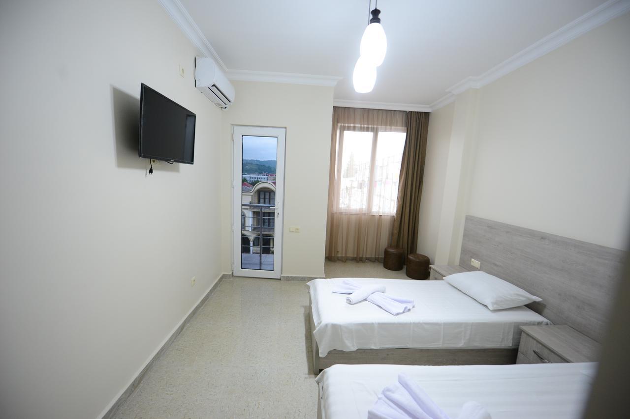 Family Hotel Batumi Eksteriør bilde